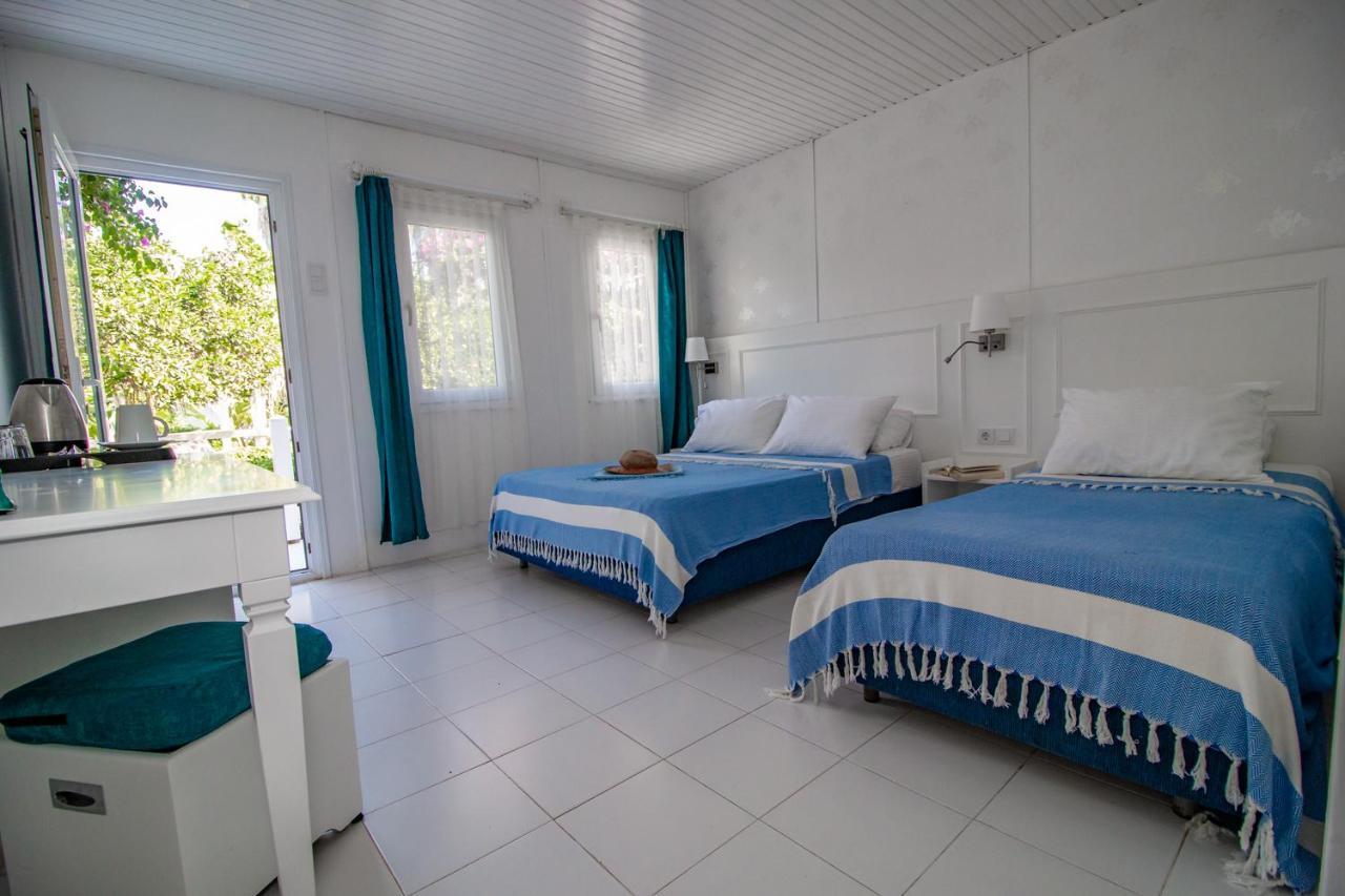 Blue & White База отдыха Чирали
