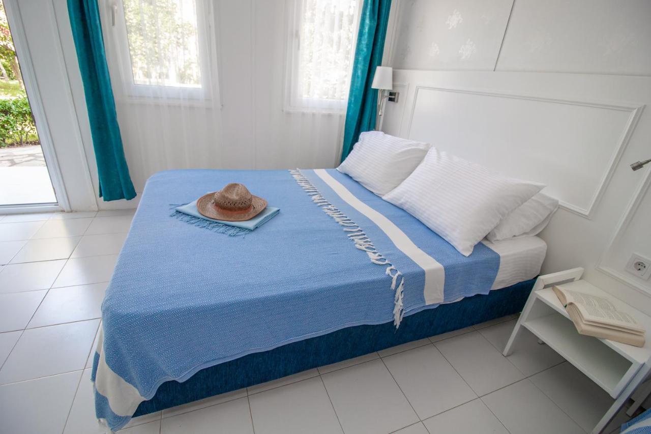 Blue & White 3* Чирали